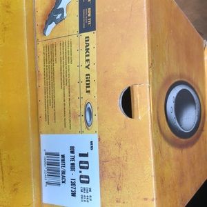 Oakley golf shoes size 10W